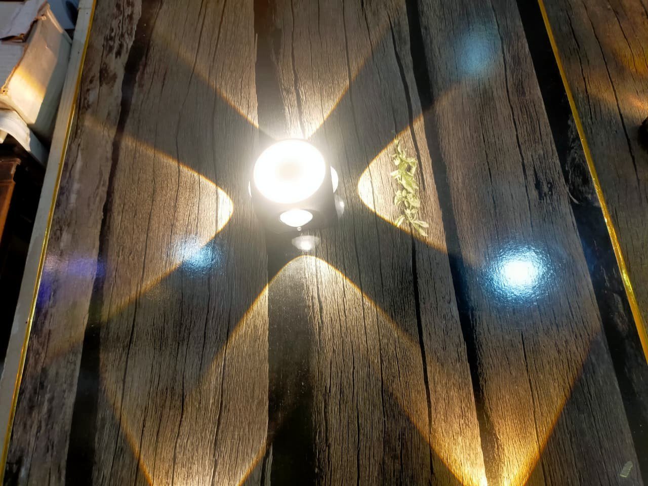 4 Ways Light enlarged